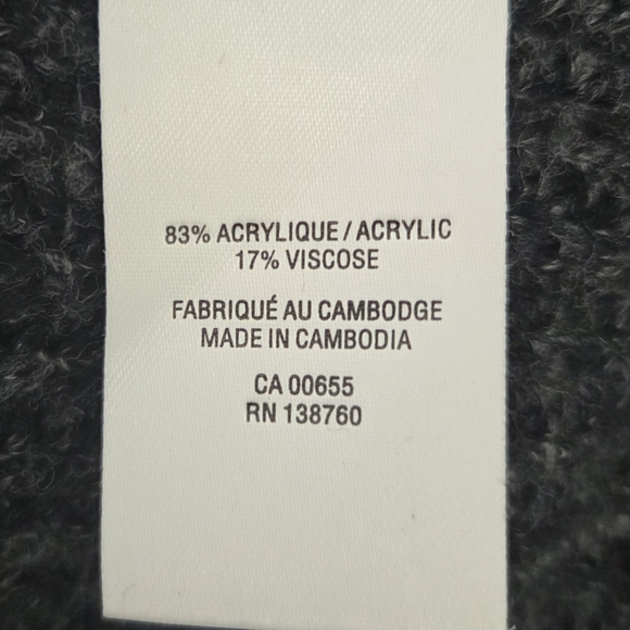 Reitmans Charcoal V-Neck Sweater - Picture 4 of 5